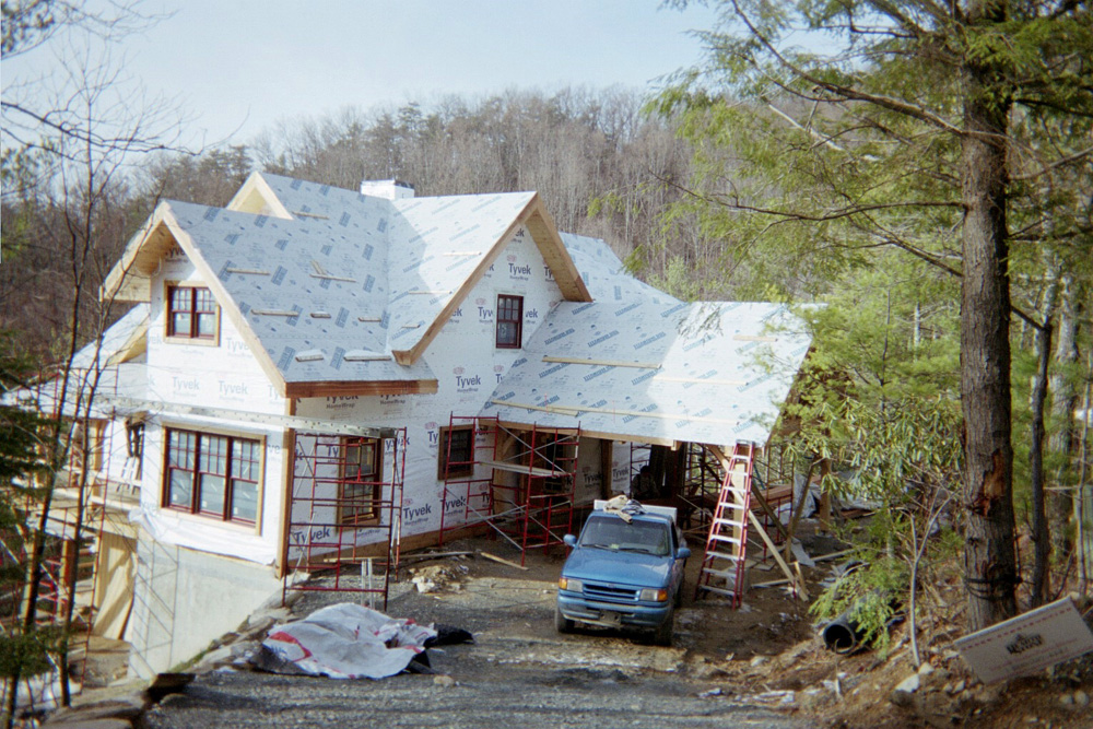 blowing rock properties, chetola builder