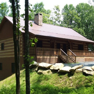 Log Cabin in Valle Crucis near Watauga River