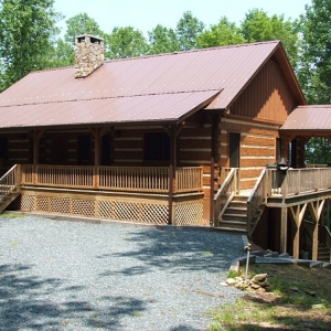 Log Cabin in Valle Crucis near Watauga River