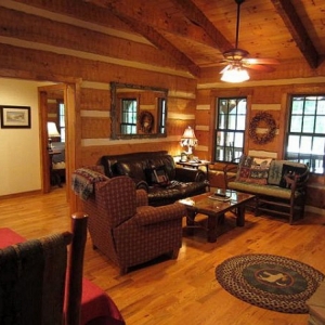 Log Cabin in Valle Crucis near Watauga River