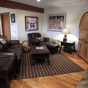 Log Cabin in Valle Crucis near Watauga River