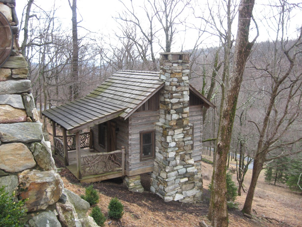 Mountain Construction built this small cabin at the entry of a development near Blowing Rock