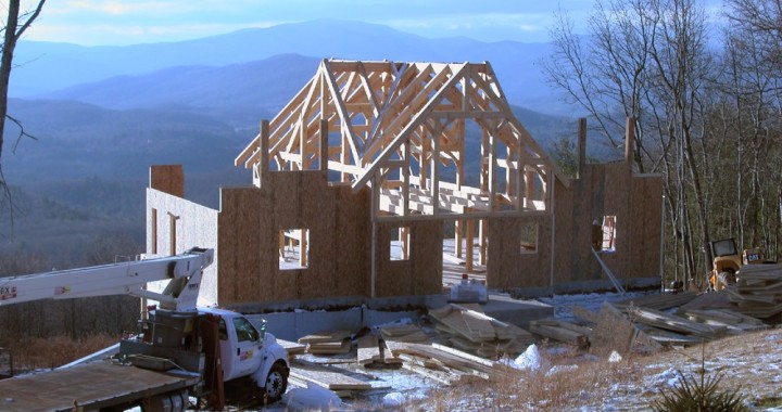 blowing rock nc cedar siding,cedar shake,vaulted ceiling,great room