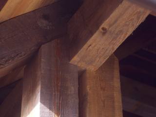 Timber frame joinery mortise and tenon